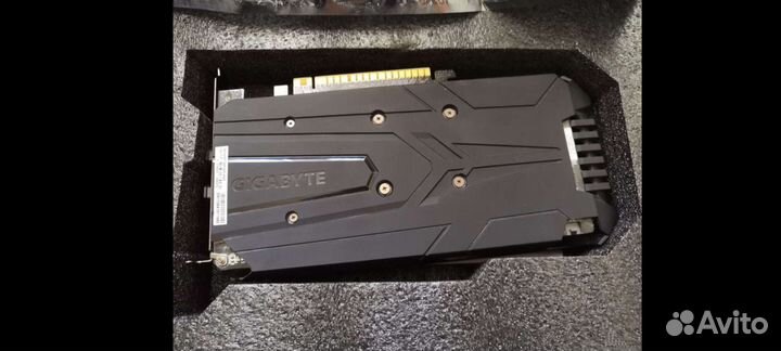 Видеокарта Gigabyte GTX 1050 ti