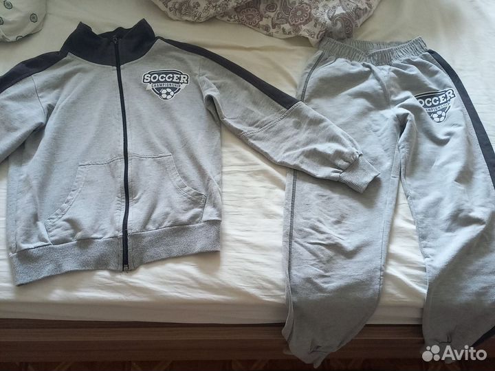 Спортивный костюм