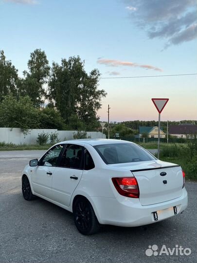 LADA Granta 1.6 МТ, 2014, 85 000 км