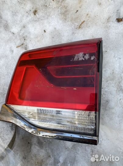 Фонарь задний внутренние land cruiser 200