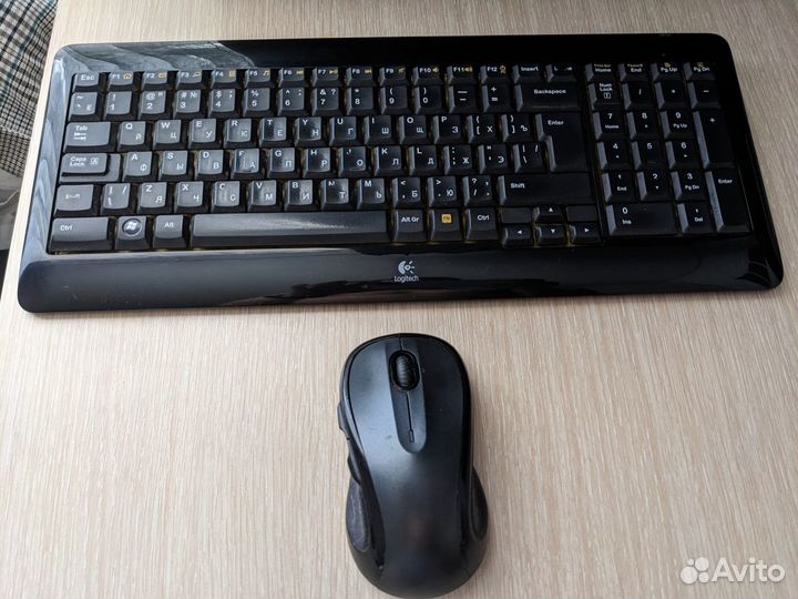 Беспроводная клавиатура и мышь Logitech