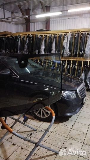 Лобовое стекло на Mercedes W213