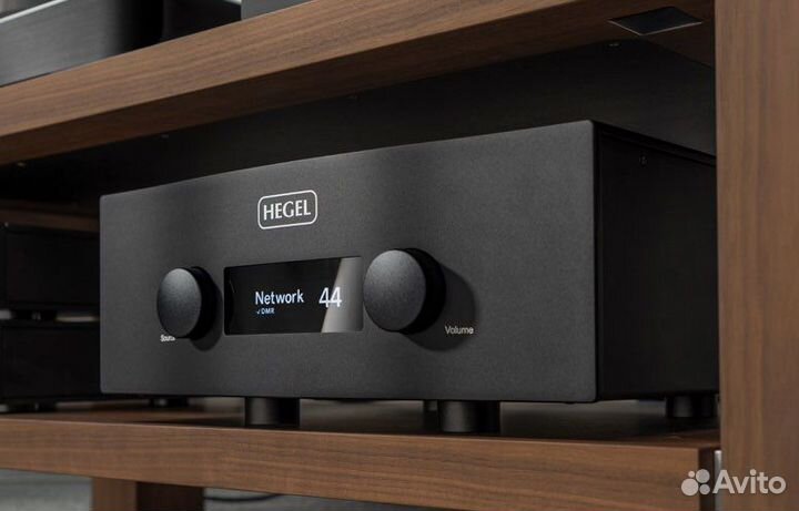 Усилитель Hegel 590
