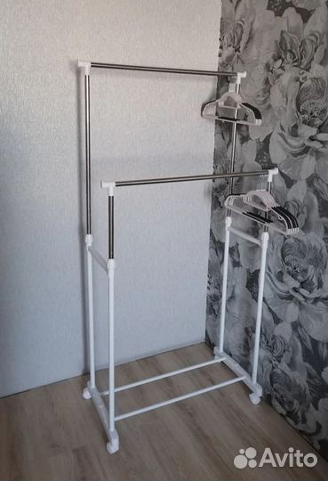 Вешалка напольная белая