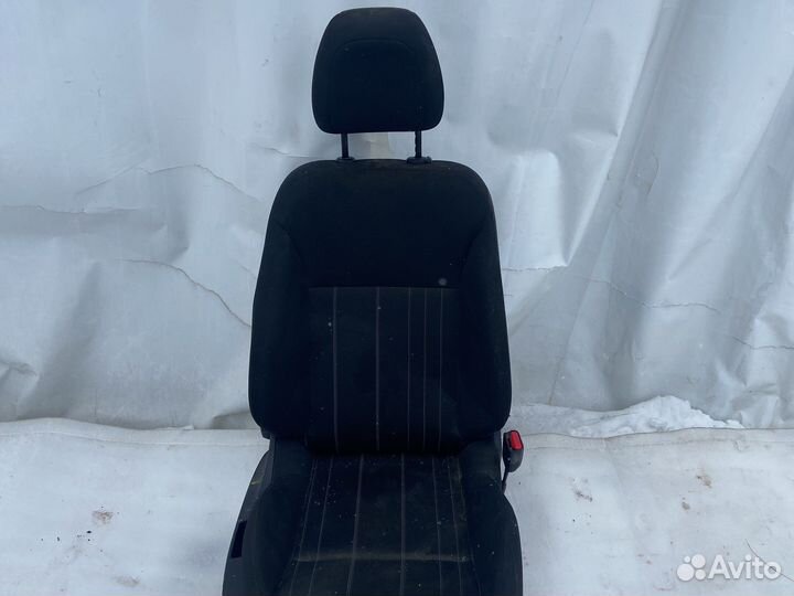 Сиденья citroen c4