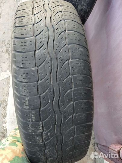 Bridgestone Dueler H/T D687 6.5/70 R16