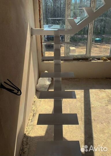 Метлличесакую лестницу Изготовим