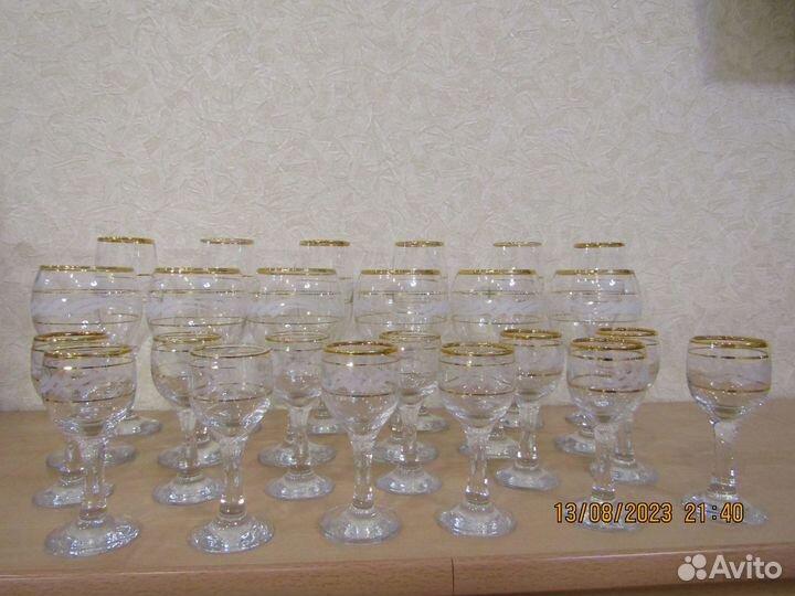 Бокалы для шампанского, вина и водки