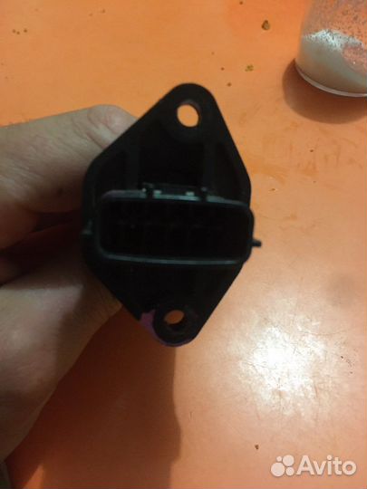 Датчик расхода воздуха nissan