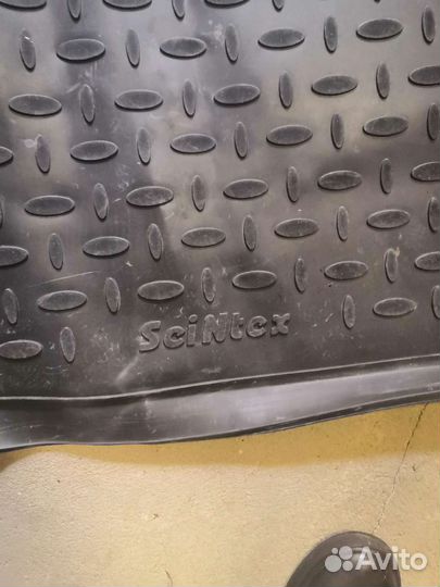 Коврик в багажник