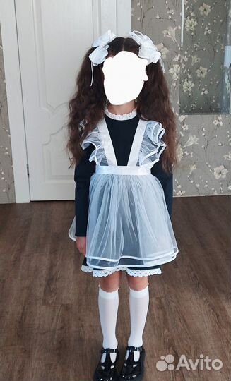 Белый школьный фартук