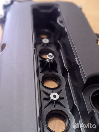 Клапанная крышка 55564395 Opel Chevrolet 16/18