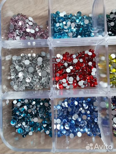 Стразы для рукоделия или маникюра