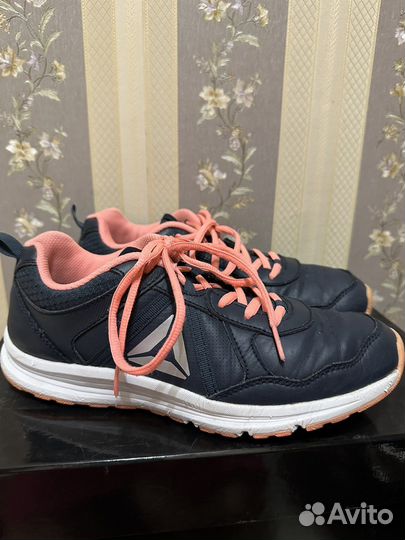 Кроссовки reebok 38 оригинал