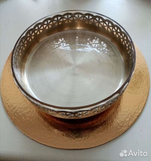 Набор из вазы и чашек сткло-металл