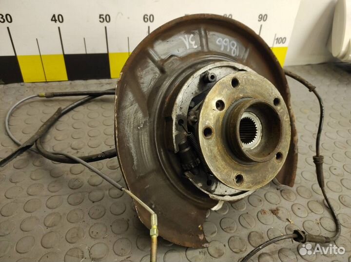 Кулак поворотный задний левый Bmw 525I E39 M54B25