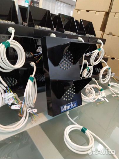 Светофор светодиодный т1