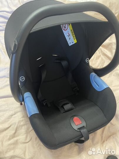 Автомобильное кресло от 0