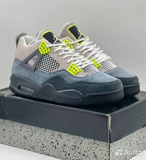 Nike Air Jordan 4 Retro Grey