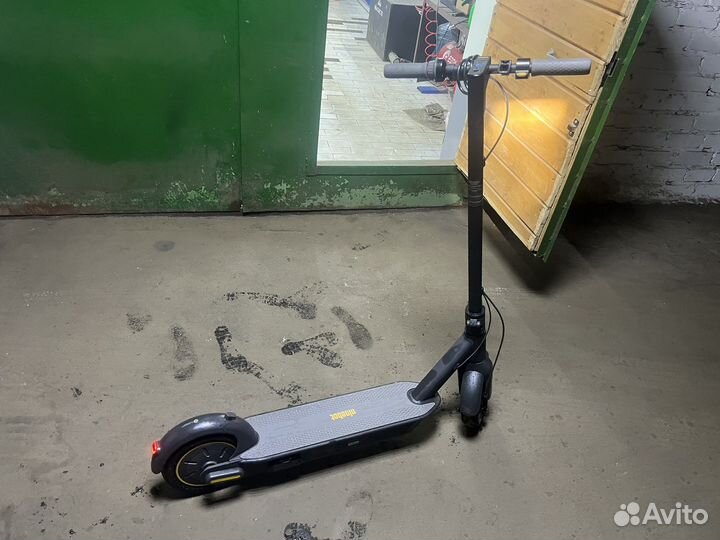 Электросамокат ninebot kickscooter max g30