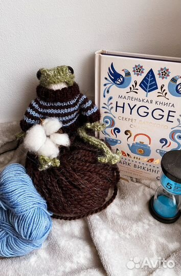 Вязаная лягушка на заказ