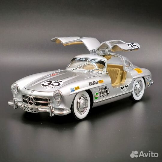 Металлическая модель автомобиля Mercedes-Benz SL30