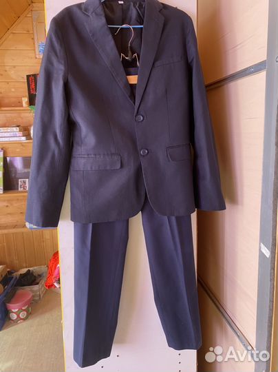Школьный костюм для мальчика 140 -146 синий