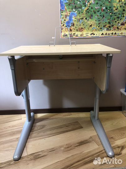 Растущий стол парта