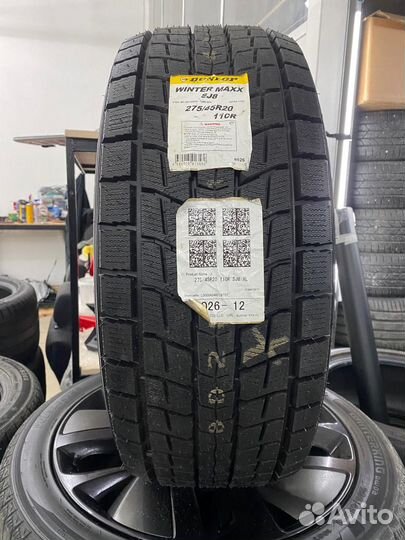 Dunlop Winter Maxx SJ8 275/45 R20 110R