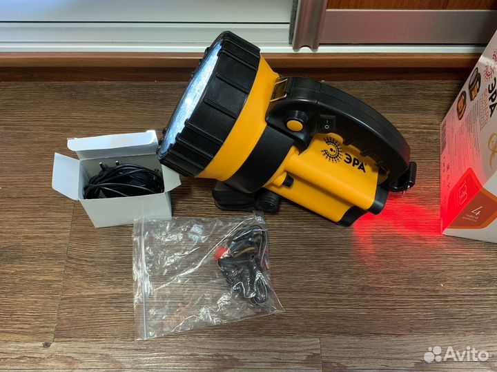 Фонарь светодиодный аккумуляторный