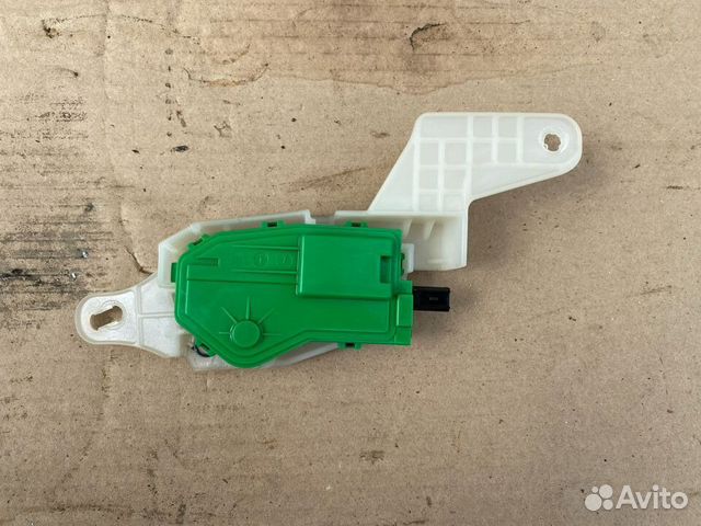 Активатор лючка бензобака Hyundai Tucson 3 TL