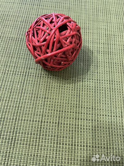 Интерьерный шар и подсвечник. икеа