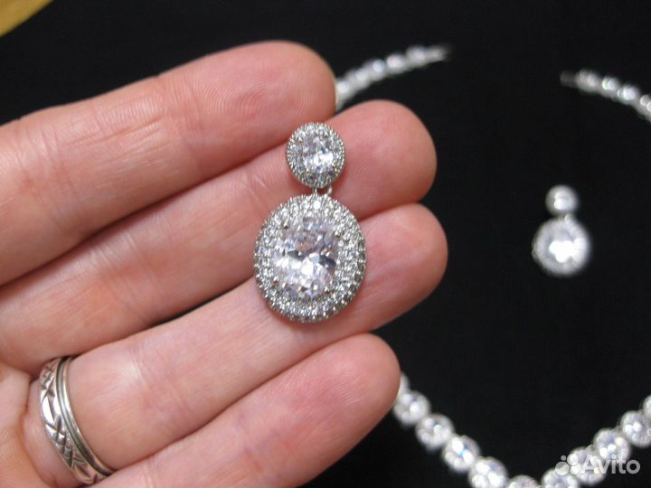 Колье и серьги комплект