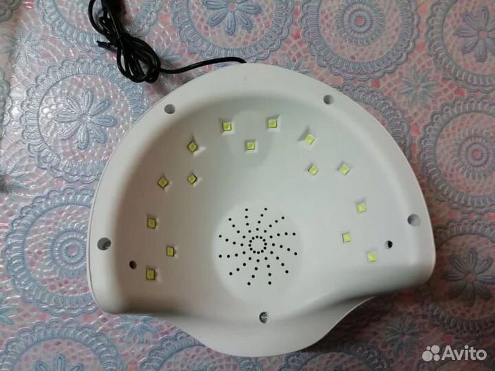 Новая лампа для маникюра