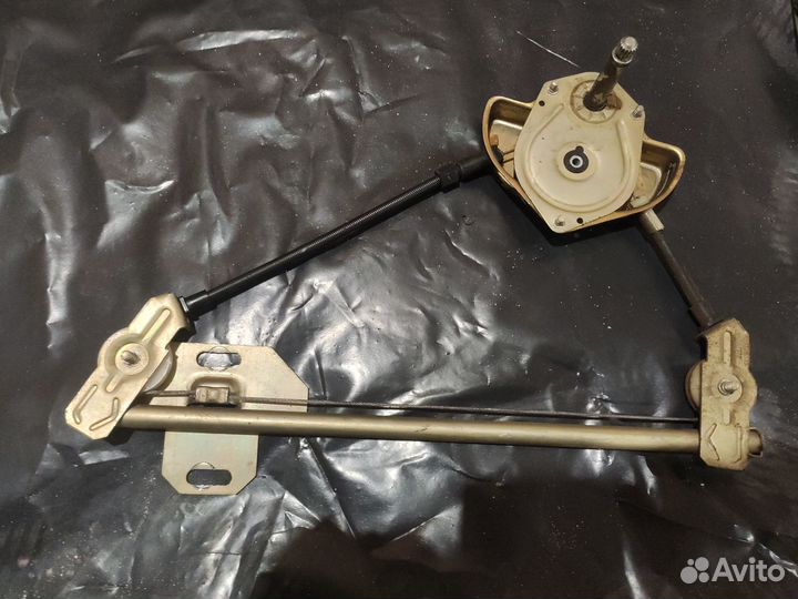Стеклоподъёмники механические задние ваз 2112