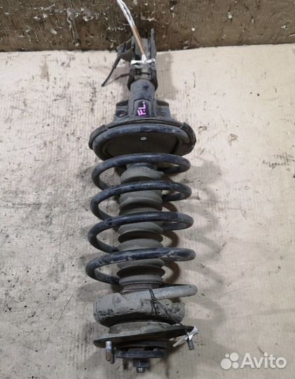 Стойки амортизаторов комплект Volvo v70 2006 год