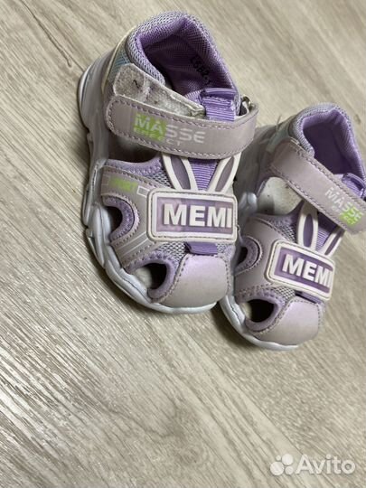 Сандалии для девочки