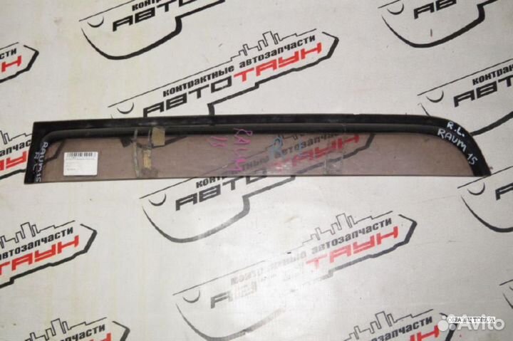 Ветровик toyota raum EXZ10 EXZ15 B L