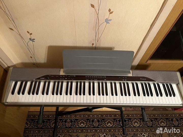 Электронное пианино casio privia PX-110