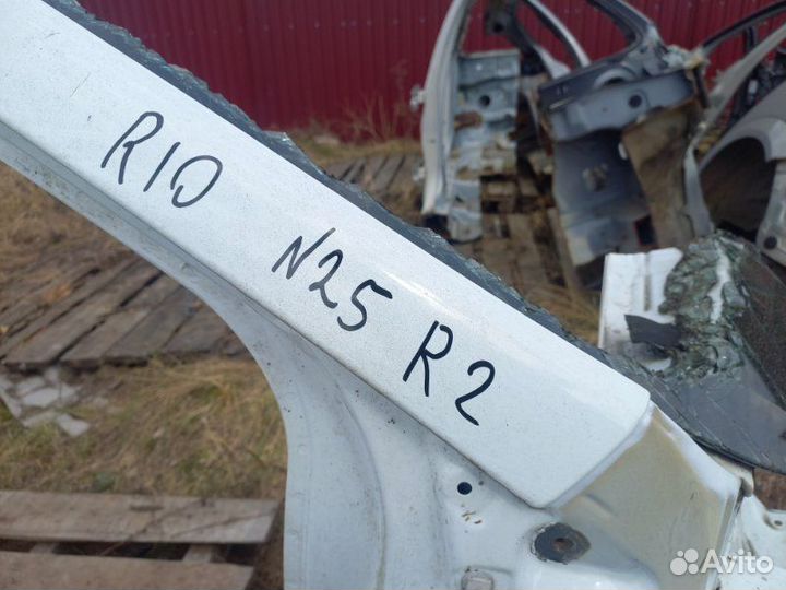 Стойка крыши правая Kia Rio хэтчбек 2015