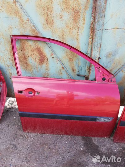 Дверь Рено Меган 2