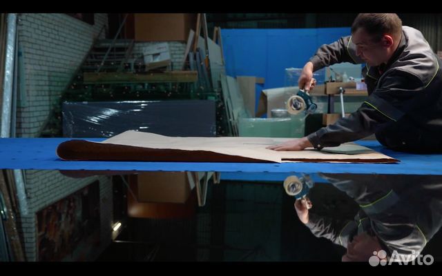 Распашные стеклянные двери