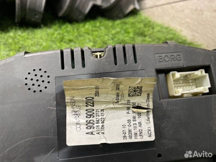 Панель приборов Sprinter