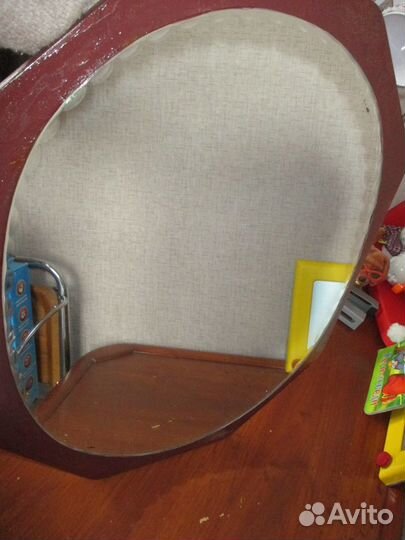 Зерккло овальное