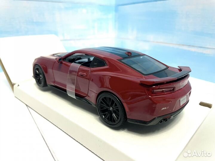 Модель автомобиля Chevrolet Camaro ZL1 1/24 Maisto