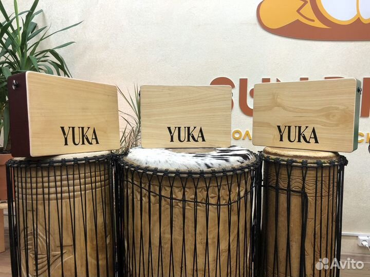 Трэвел кахон с басом и ремнем Yuka cajon 3 цвета