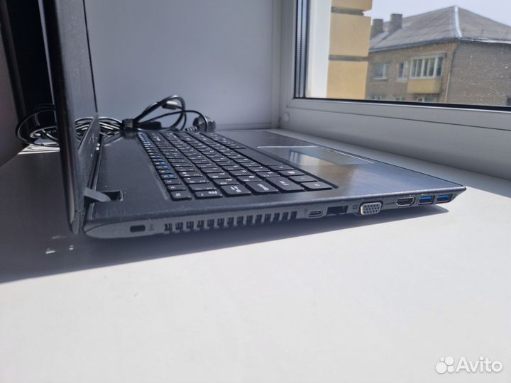 Ноутбук Acer Aspire E5-575G-520QB