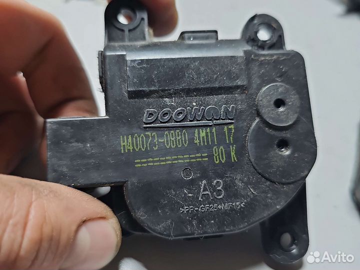 Мотор заслонки печки kia Rio 3 Hyundai Solaris 1