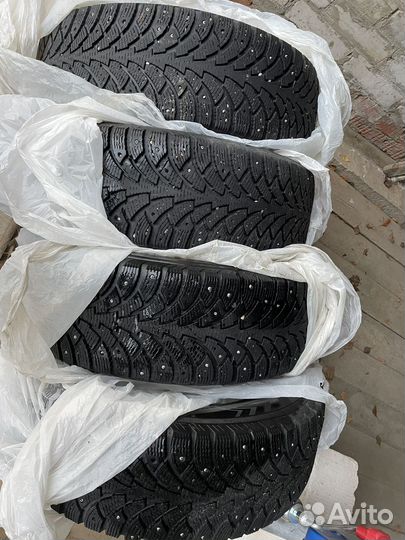 Nordman Nordman 4 215/65 R16