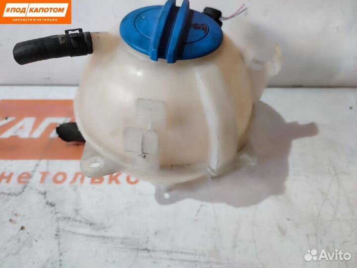 Бачок расширительный Volkswagen Golf 6 2011